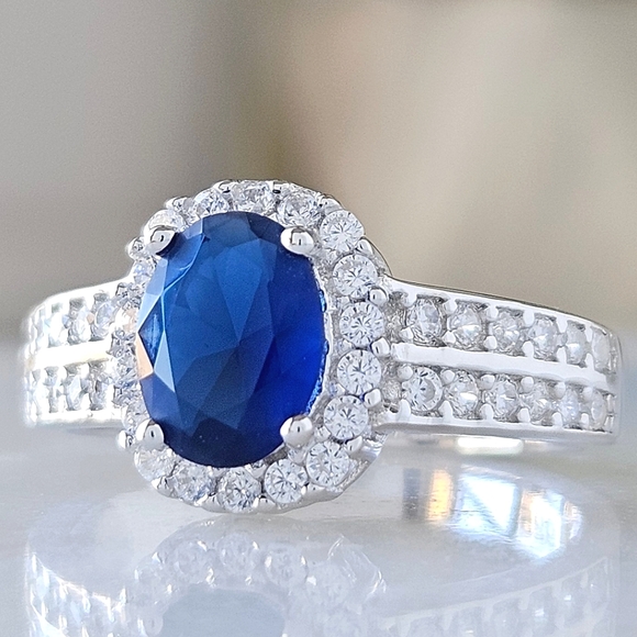 Blue Sapphire Gemstone ring, 925 Sterling Silver Charmed Aroma - Picture 1 of 7